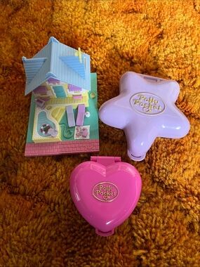 Vintage polly pockets .from a pet and smoke free home